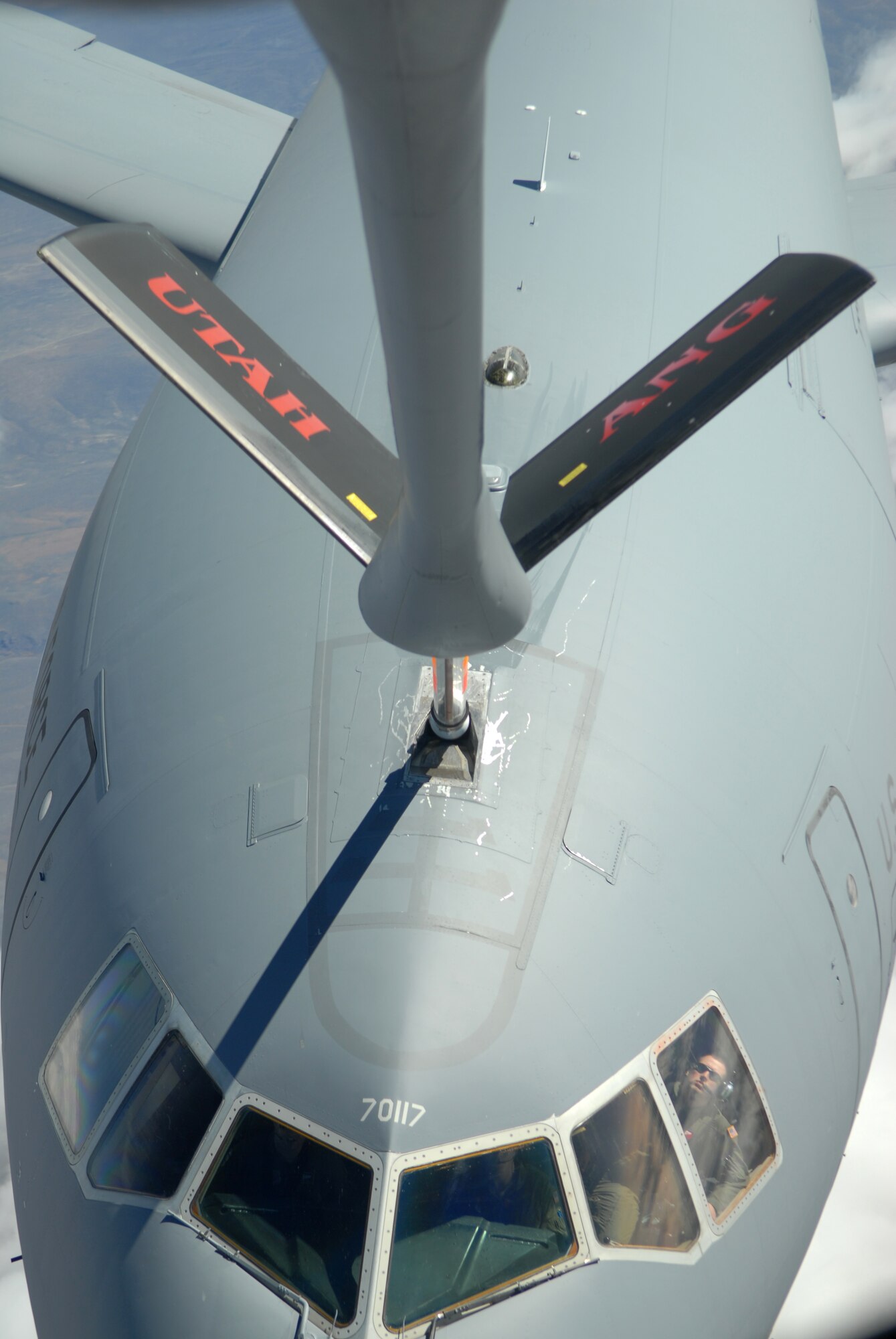 A KC-135 with the Utah Air National Guard 151st Air Refueling Wing refuels a KC-10 from Travis Air Force Base April 9, 2013.  (U.S. Air Force Photo by A1C Emily Hulse/Released)