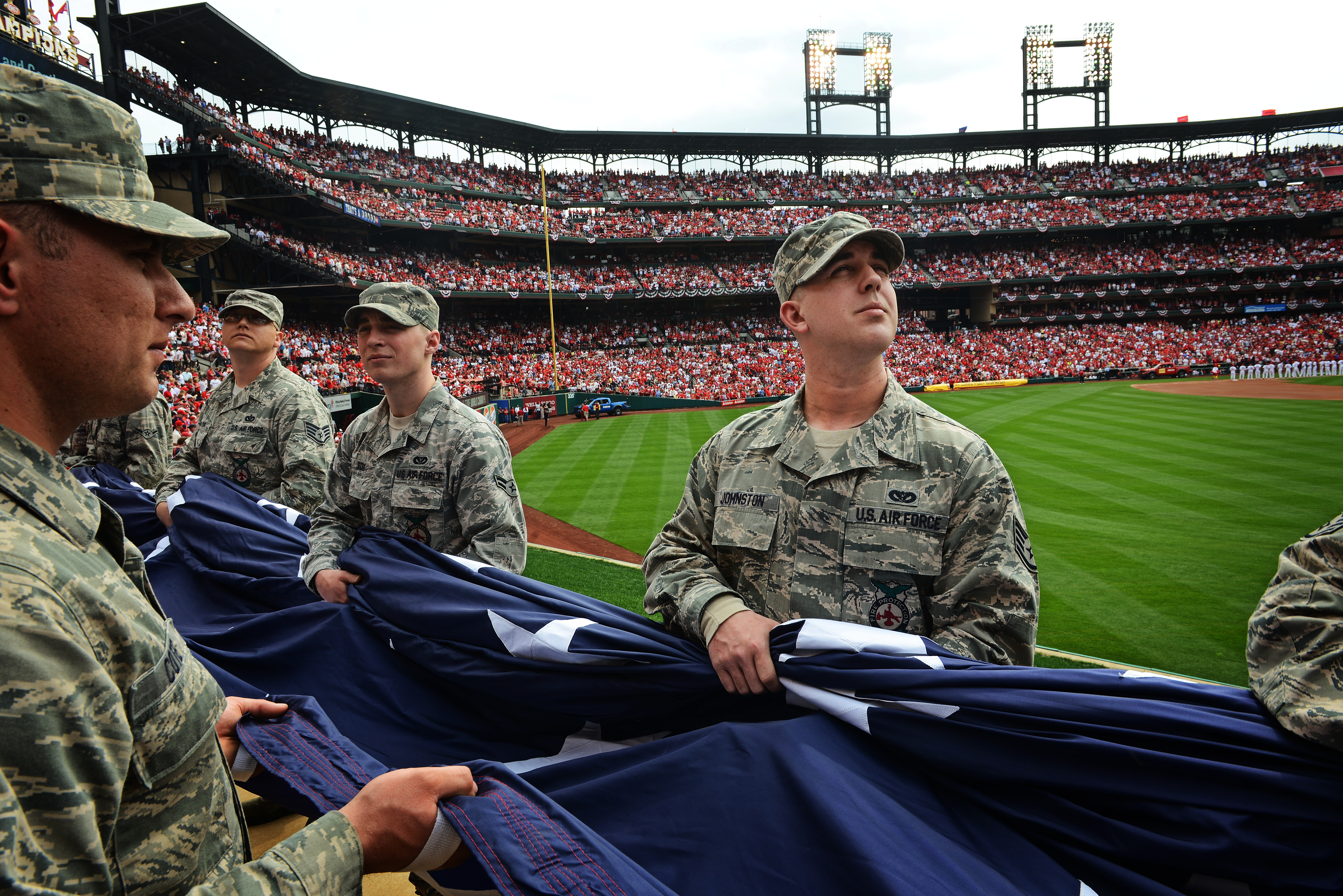 DVIDS - Images - Military Appreciation Night at Busch Stadium [Image 5 of 5]