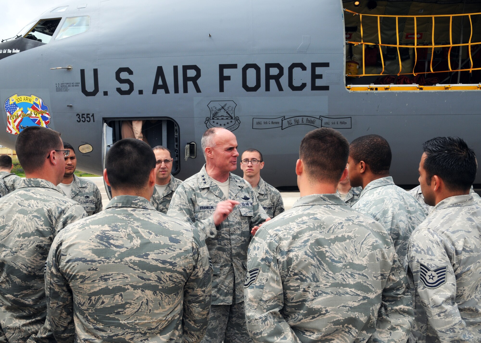 Lt. Gen. Craig A. Franklin, 3rd Air Force and 17th Expeditionary Air Force commander, talks to Airmen of the 351st Expeditionary Air Refueling Squadron April 9, 2013, during a visit to the deployed location in Southwest Europe. Franklin was on station to evaluate the 351st EARS’ assets and capabilities in addition to talking with Airmen in the unit. (U.S. Air Force photo by 1st Lt. Christopher Mesnard/Released)