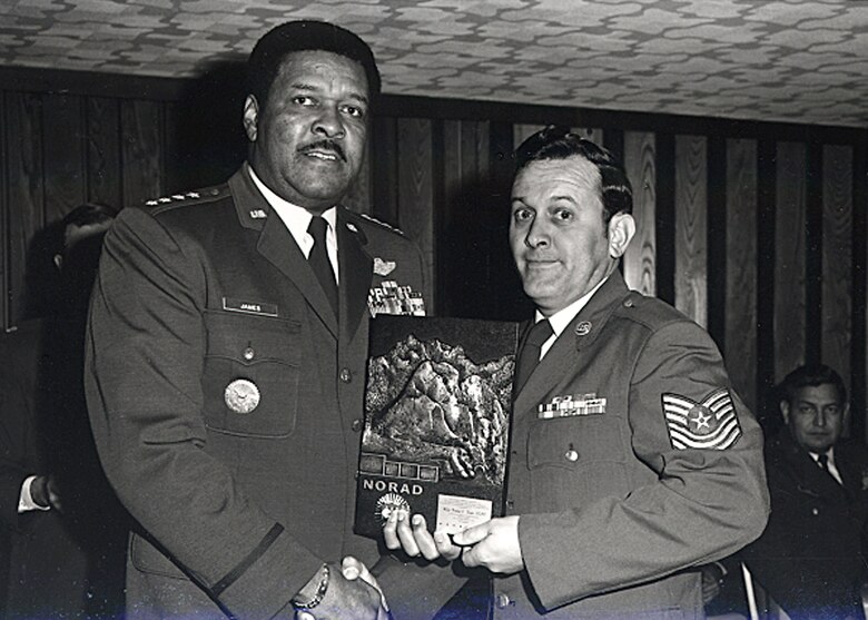 Thanks for your service: Longtime personnel employee set ...