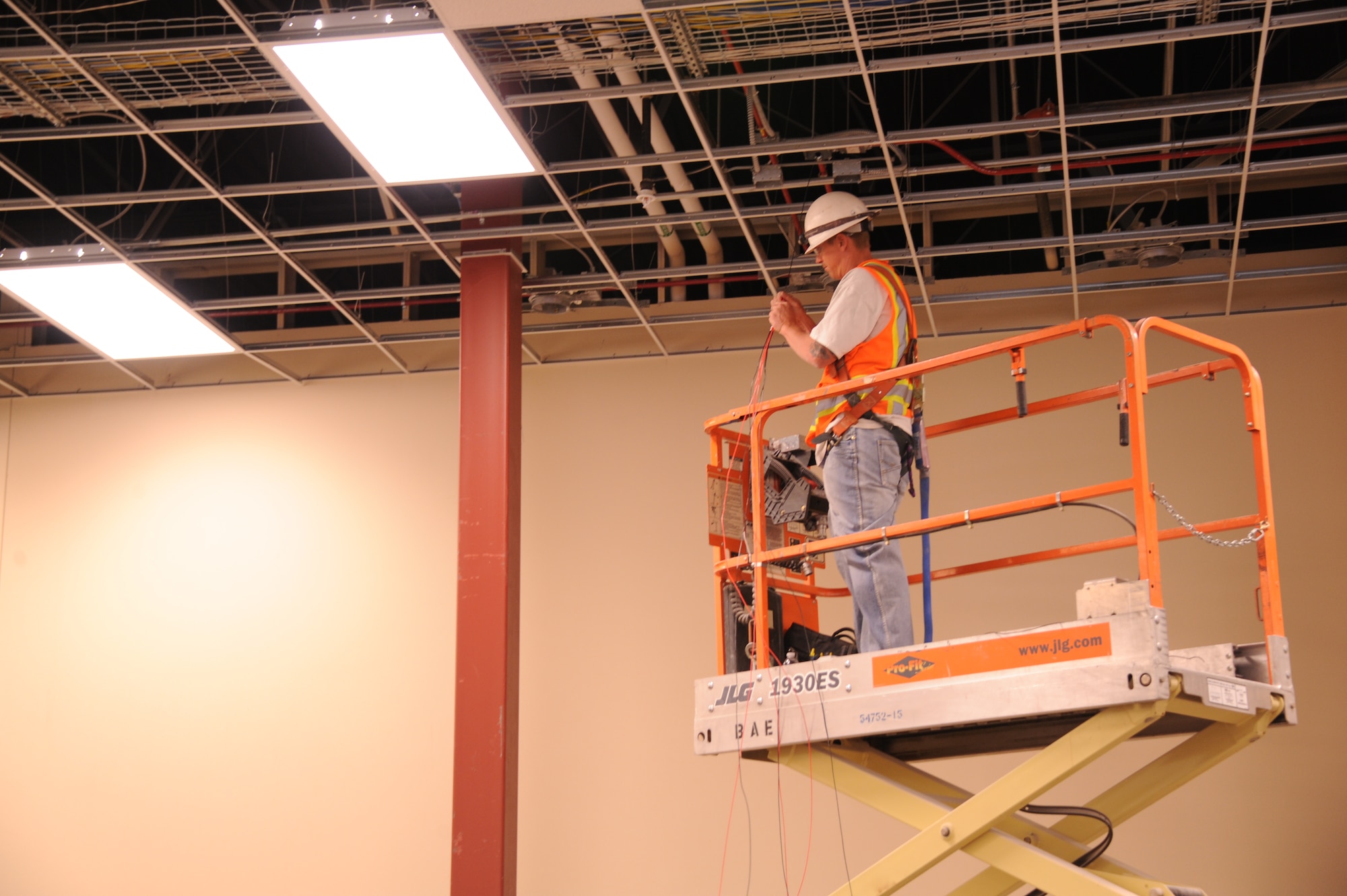 The Exchange's construction is paid for from non-appropriated AAFES funds. Much of the work has been completed by New Mexican companies.
(Photo by Todd Berenger)