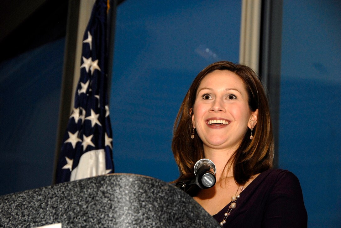 Leah McLean, anchor for KSTP channel 5 News, extends her gratitude towards the U.S. Military as she speaks to the guests at this year’s 133rd Airlift Wing Military Ball, St. Paul, Minn., Apr. 20, 2013. McLean was presented with a token of appreciation that evening by Col. Greg Haase, Commander of the 133rd Airlift Wing. 
(U.S. Air Force photo by Airman 1st Class Kari Giles /Released)
