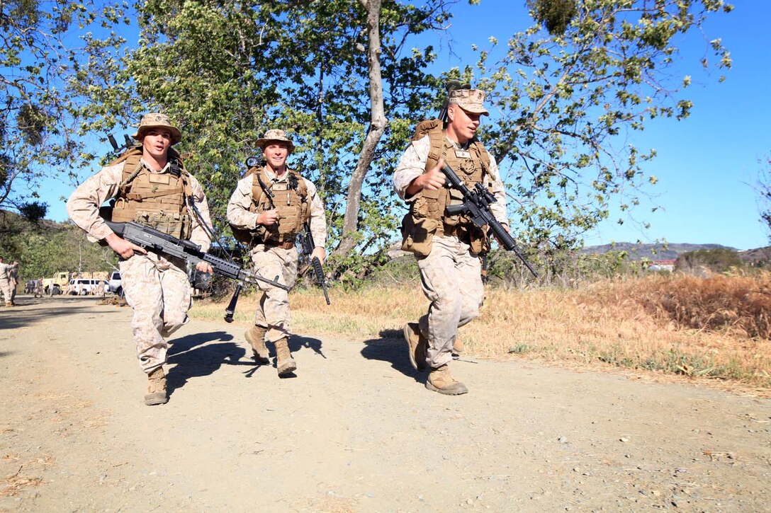 Marines with 9th Communication Battalion, take off for the sixth event in the I Marine Expeditionary Force Commander's Cup tournament at Camp Pendleton, Calif., April 18. The Commander's Cup consists of seven challenges over the course of seven months. The final challenge will take place next month, where the winning battalion will be announced.