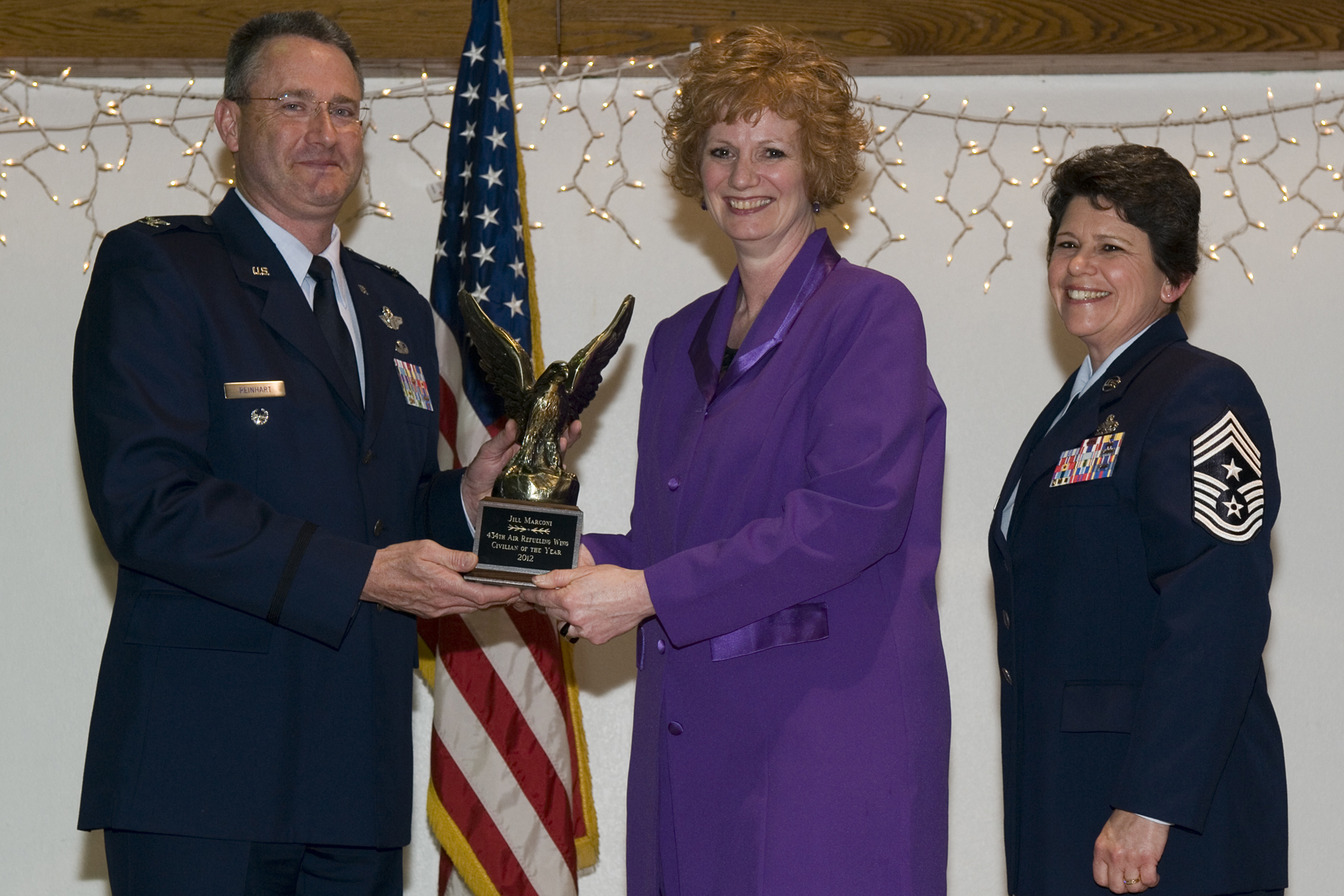 Grissom celebrates annual award winners > Grissom Air Reserve Base
