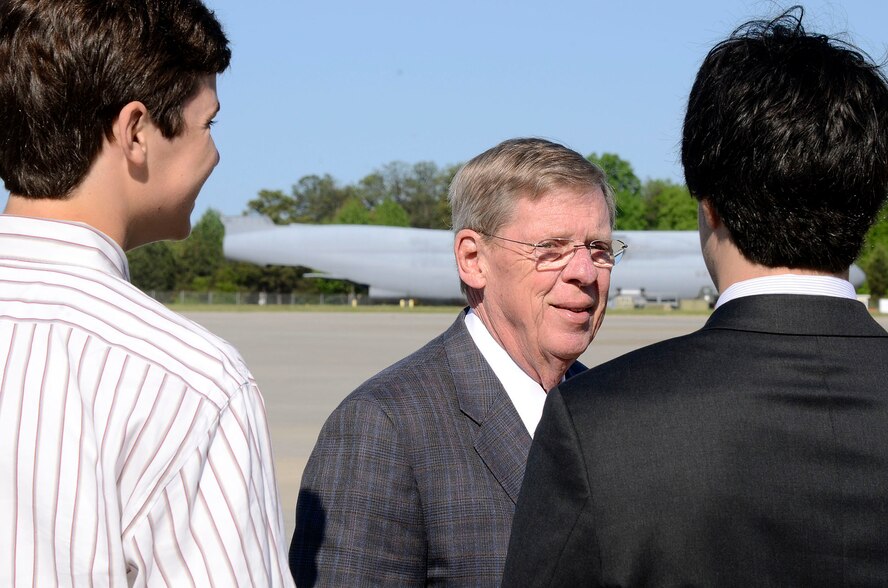 Students and family members speak with Sen. (GA-R) Johnny Isakson about the academy application experience during the 2013 Georgia Congressional Delegation Academy Day held at Dobbins Air Reserve Base, Ga., and April 20. (U.S. Air Force photo/Don Peek)