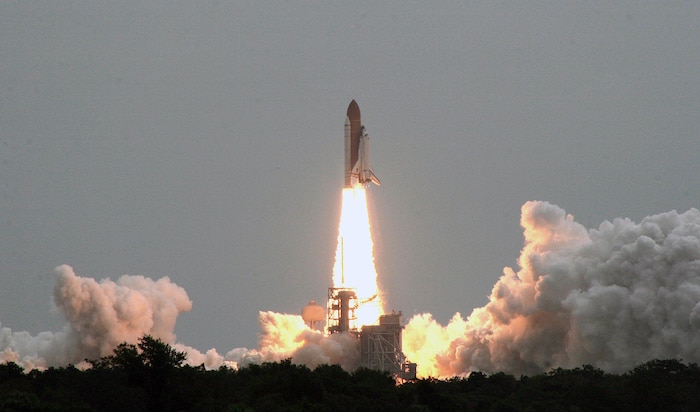 CAPE CANAVERAL, Fla. - The Space Shuttle Alantis blasts off for the last time from Kennedy Space Center July 8. The launch is the last for NASA's space shuttle program. 

(U.S. Army photo by Lt. Col. Michael Humphreys) 

