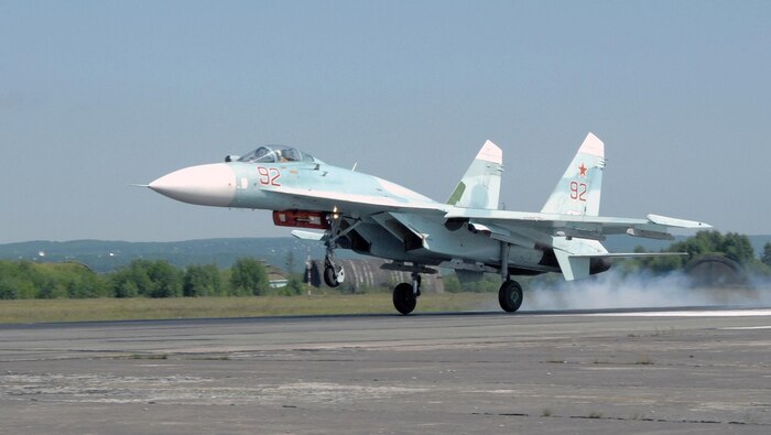 PETROPAVLOVSK-KAMCHATSKIY, Russia – A Russian Federation Air Force SU-27 Flanker fighter lands after the first day of Exercise Vigilant Eagle Aug. 8. Russian and U.S. fighters as well as airborne warning and control aircraft from both countries tracked and escorted a simulated hijacked aircraft as it passed from one nation’s airspace into the other. (U.S. Air Force photo by Tech. Sgt. Thomas J. Doscher)
