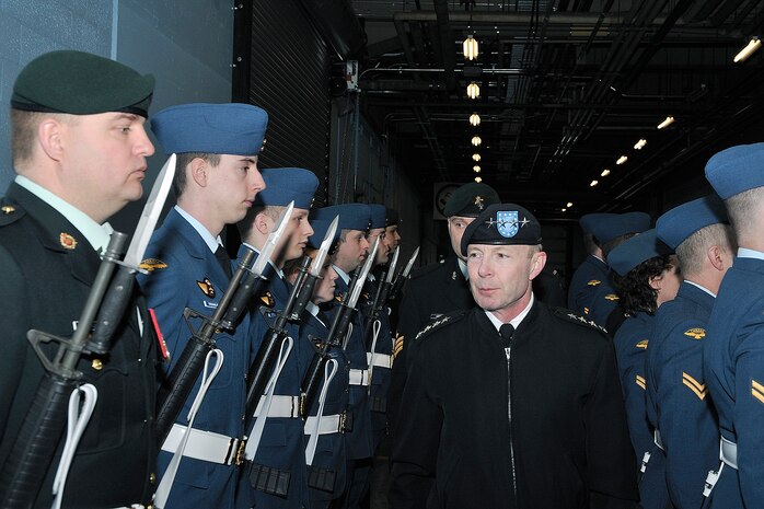 CANADIAN FORCES BASE WINNIPEG, Canada - Army Gen. Charles Jacoby, Jr., North American Aerospace Defense Command and U.S. Northern Command commander is greeted by the 17 Wing Honour Guard upon his arrival at Canadian Forces Base Winnipeg for a visit to the Canadian NORAD Region headquarters Jan. 24. 

(Canadian Forces photo by Cpl. Piotr Figiel) 

