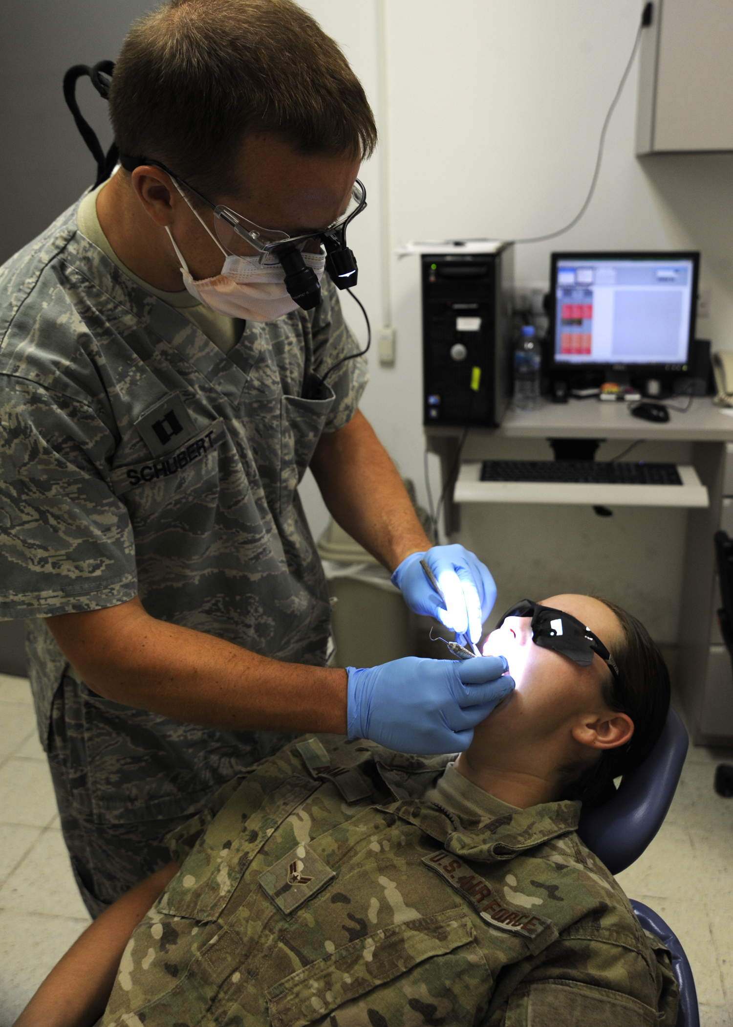 Deployed dental clinic keeps Airmen in the fight > U.S. Air Forces