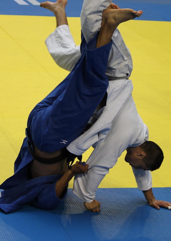 MA2 Bobby Yamashita from NAS Pensacola, FL competes in the 81kg weight division of the 2013 CISM World Military Judo Championship