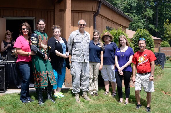 Col. Tim Tarchick, 94th Airlift Wing commander, thanks sponsors of the 2013 Wing Family Day Aug. 4. (U.S. Air Force photo/Don Peek)
