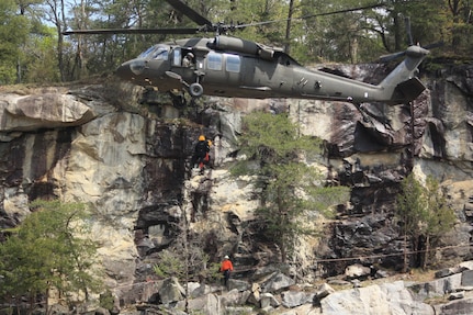 A distress call went out in the late afternoon last Friday concerning a hiker who had been injured in Great Smoky Mountain National Park in Gatlinburg, Tenn.