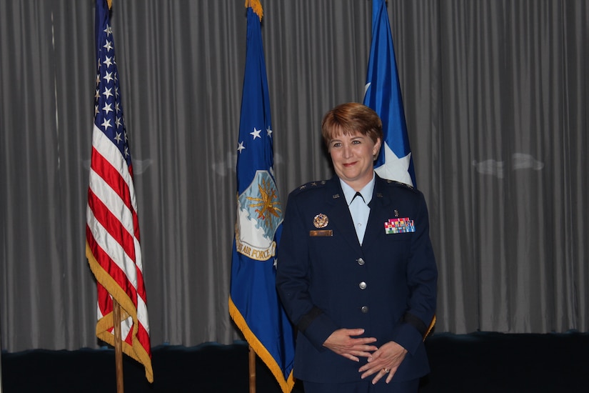 Air Force Medical Service welcomes 16th Nurse Corps chief > Air Force ...