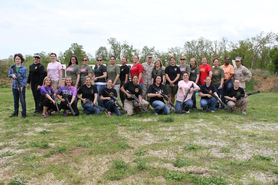 Marine Corps Detachment Fort Leonard Wood Missouri Spouses participate in Jayne Wayne Day 2013