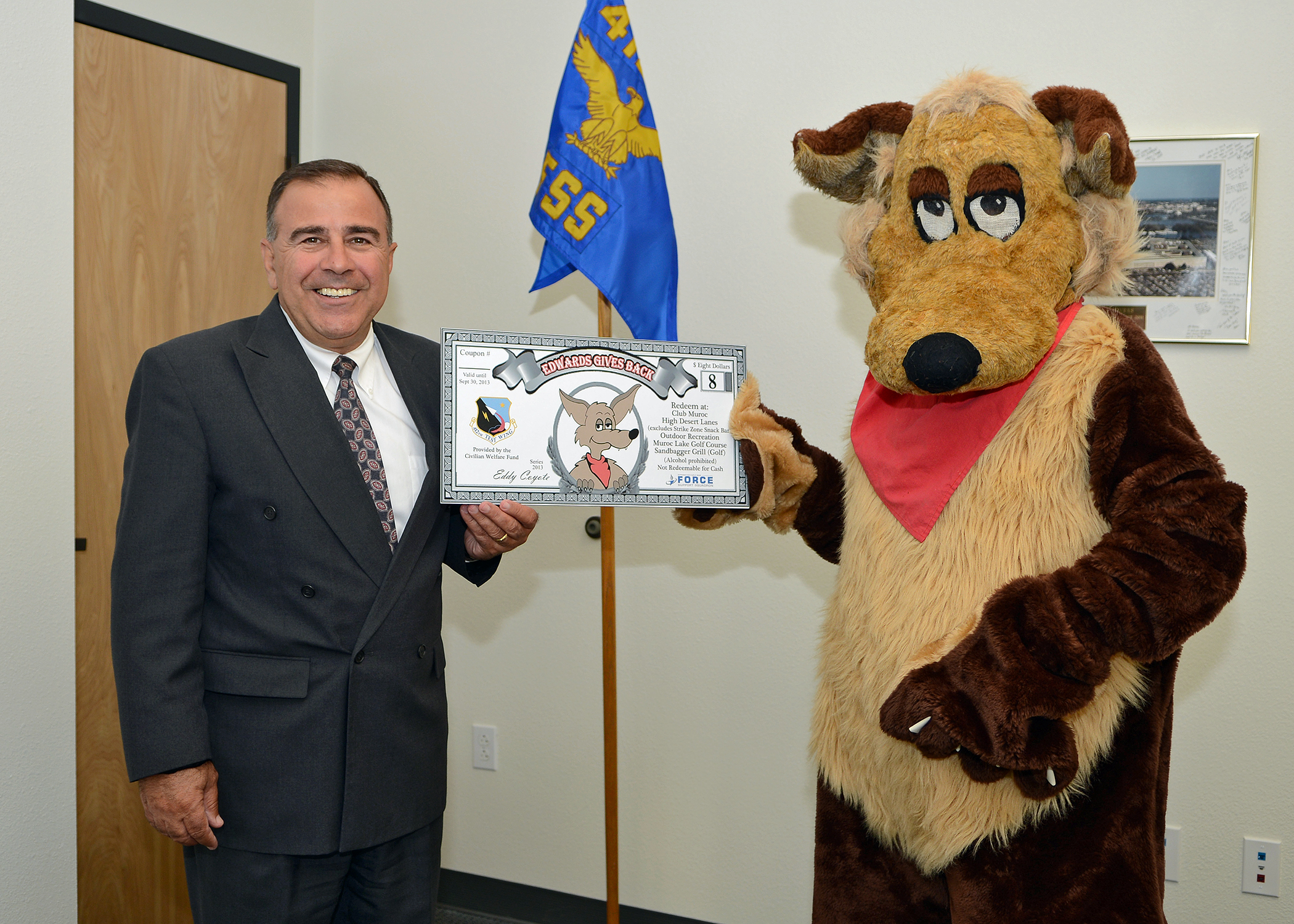 Edwards, 412th TW show appreciation to its civilian workforce > Edwards