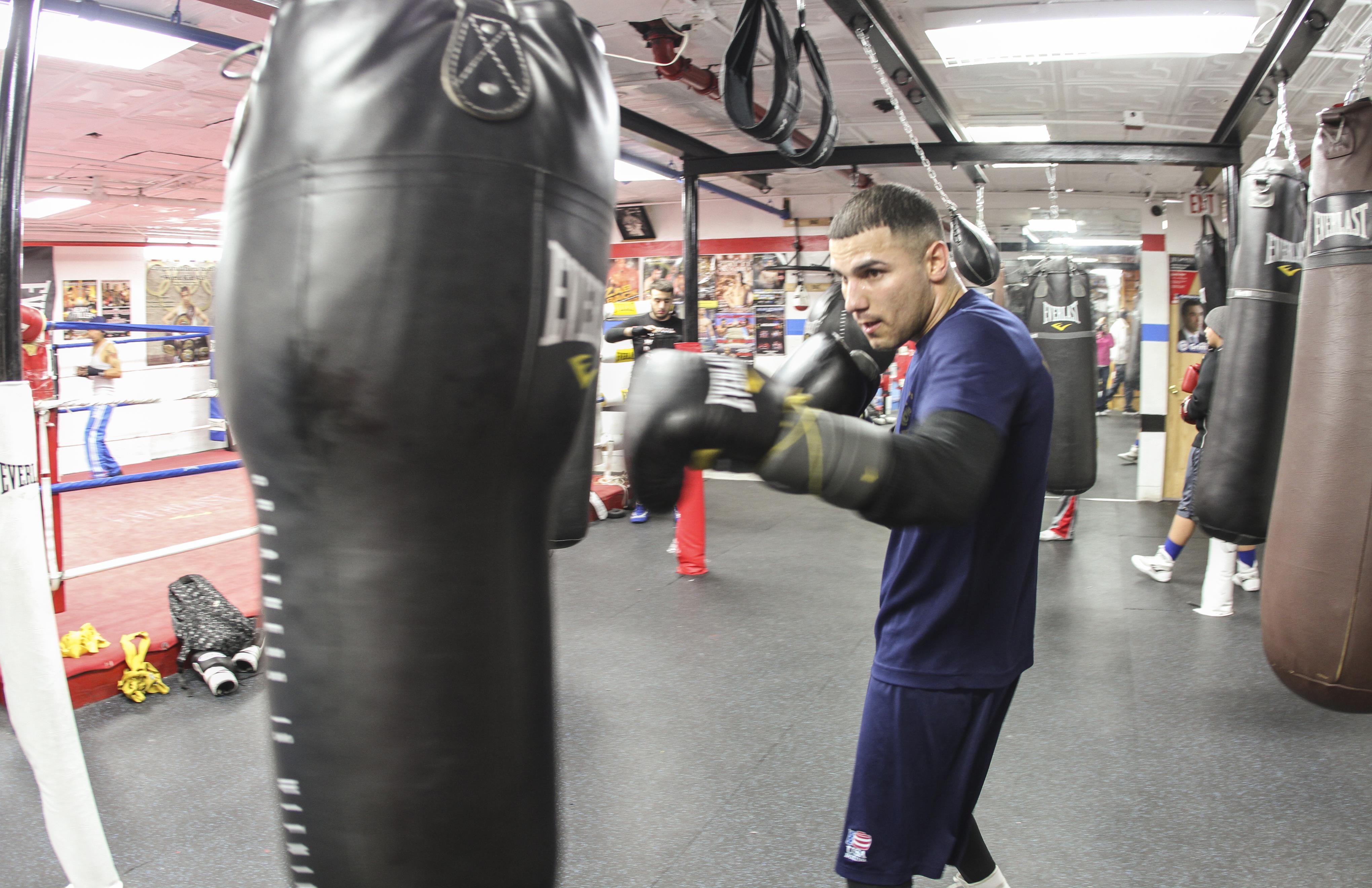 Marine boxer strong contender to go pro > 1st Marine Corps District