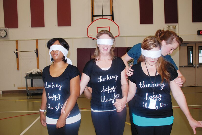 Soldiers teach elementary teachers to lead > Joint Base Elmendorf