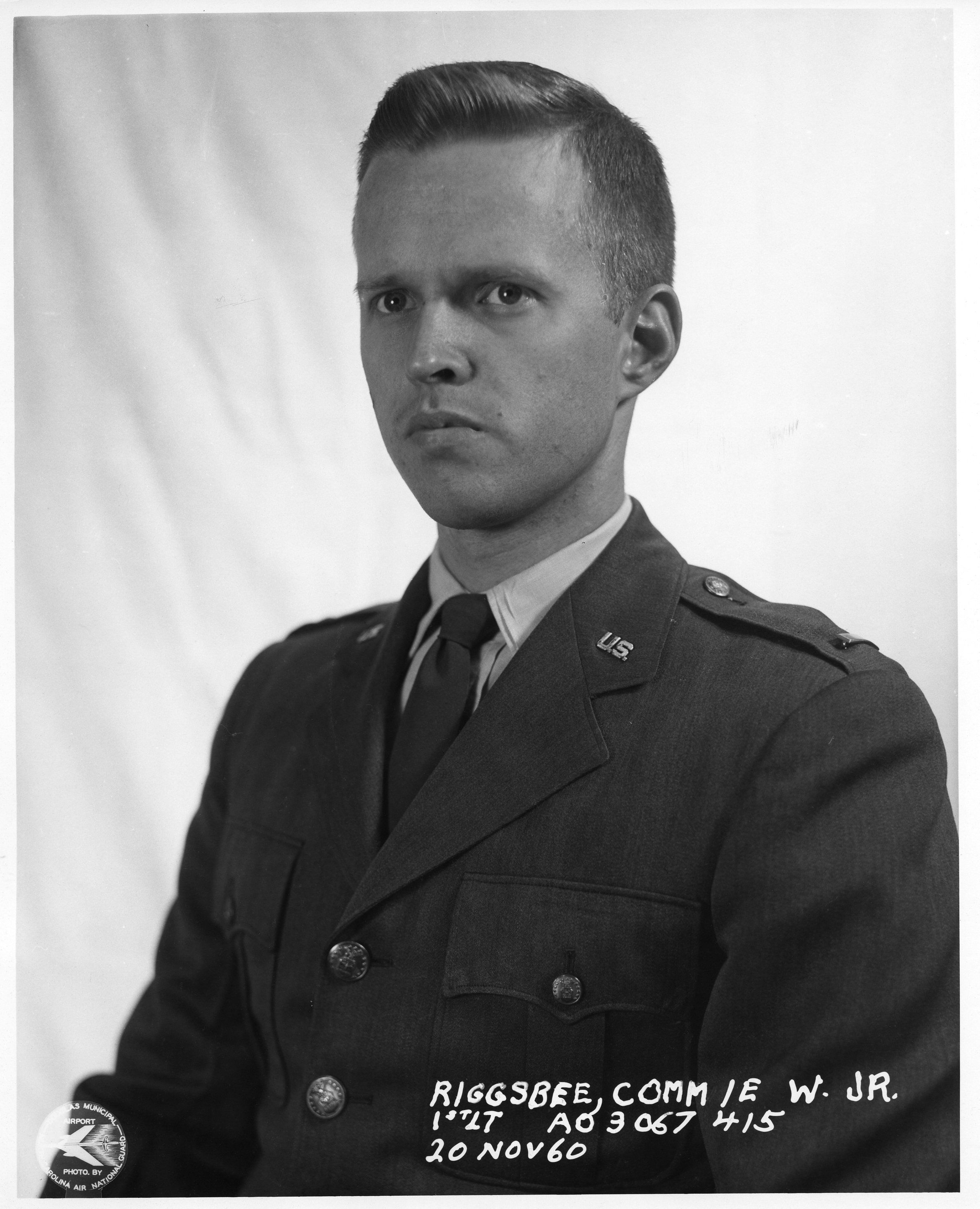 1 Lt Commie W. Riggsbee, Jr. Official Photo