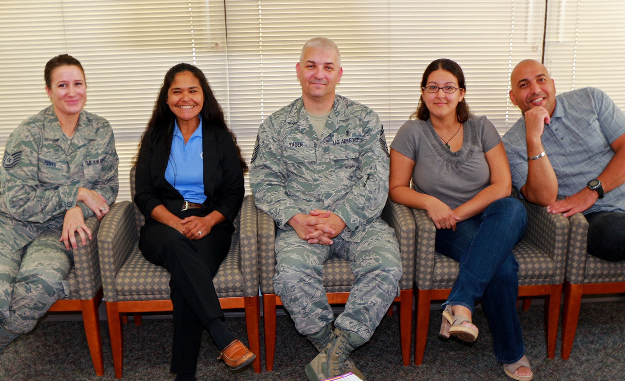 McChord Reserve medical squadron adopts new medical team > 446th