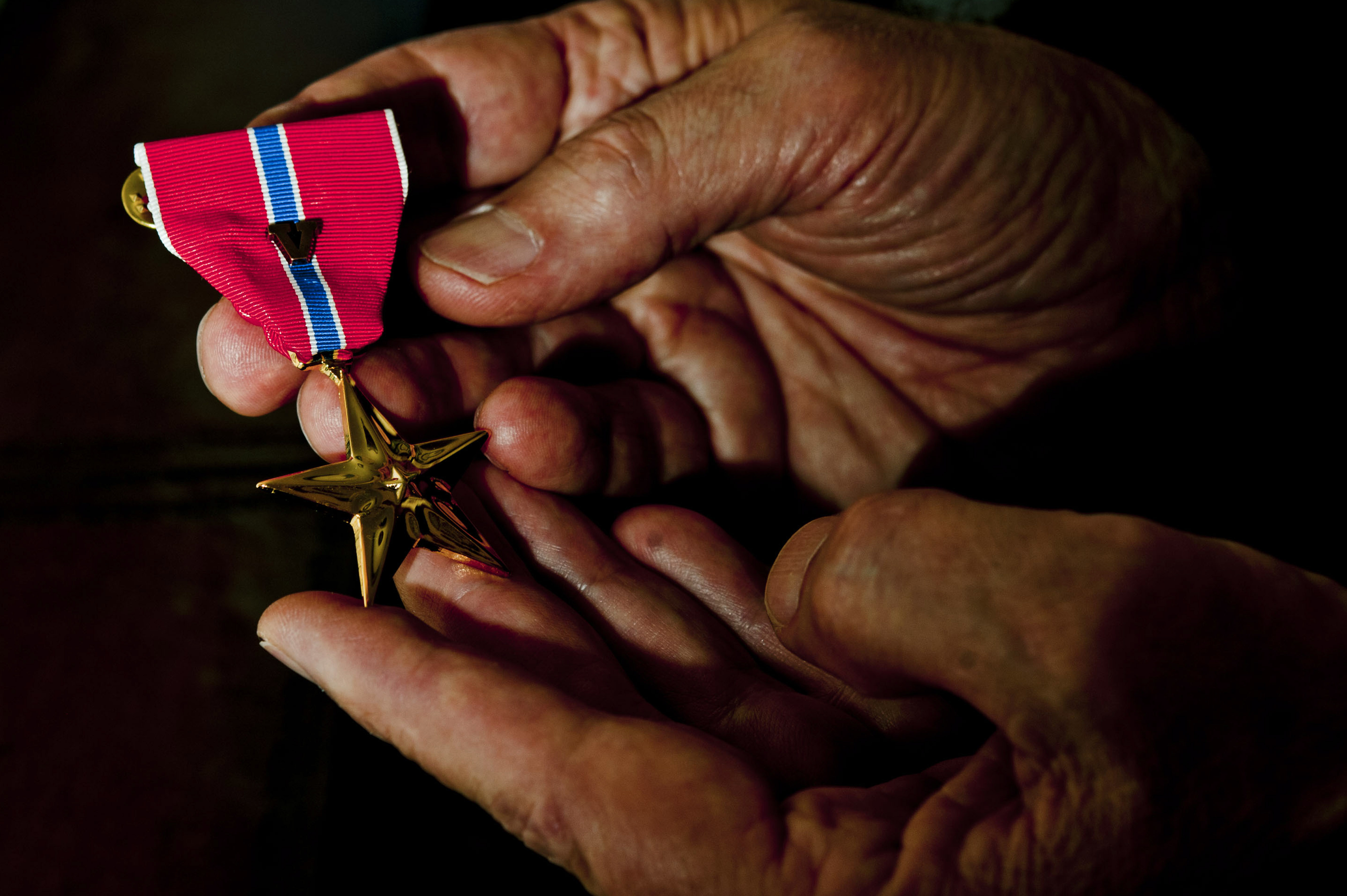 Veteran receives Bronze Star with Valor for declassified mission
