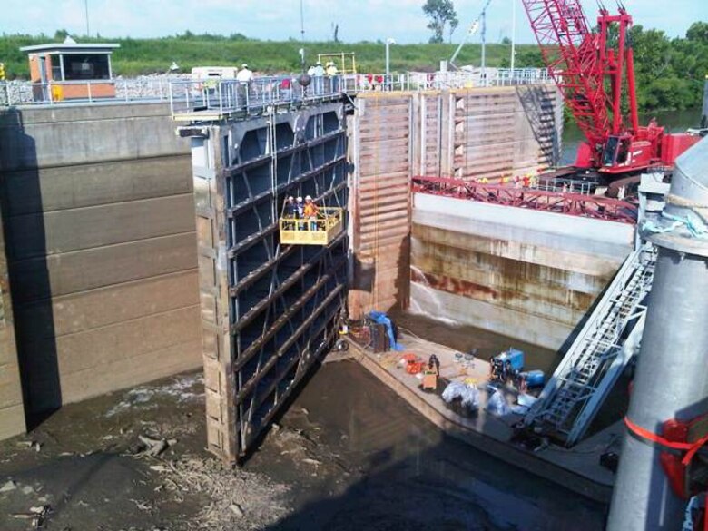 Newt-Graham Lock and Dam 18 on the McClellan-Kerr Arkansas River Navigation System has returned to full operation following a number of repairs to the down-stream gates. 