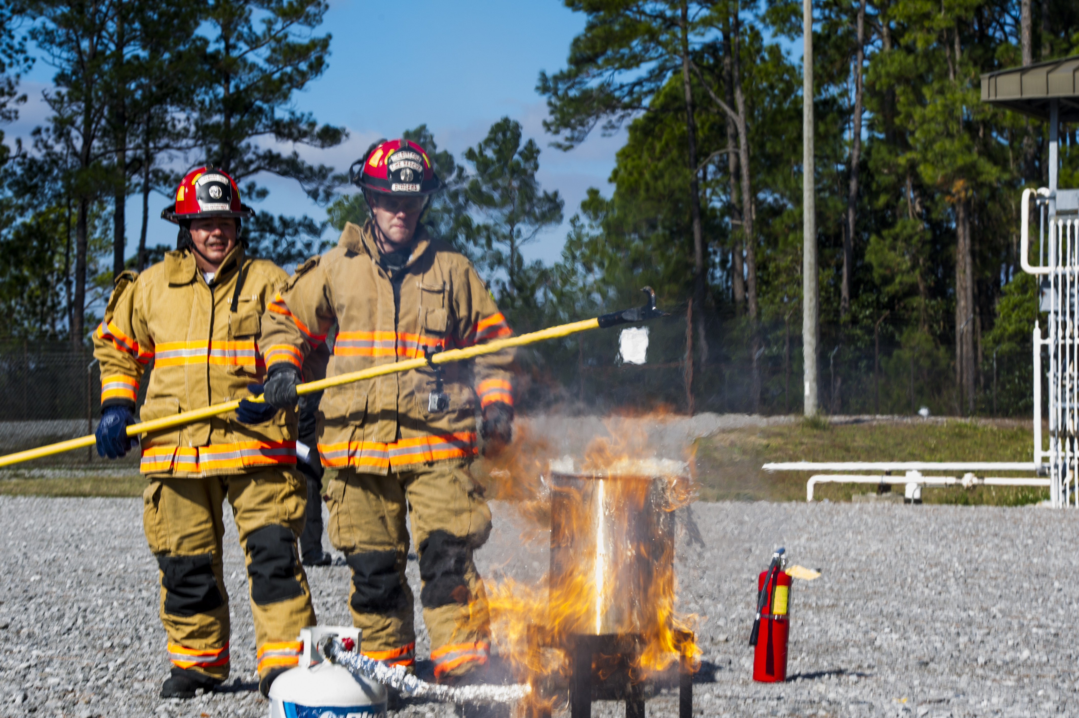 Hurlburt firefighters extinguish turkey fryer fire > Hurlburt Field