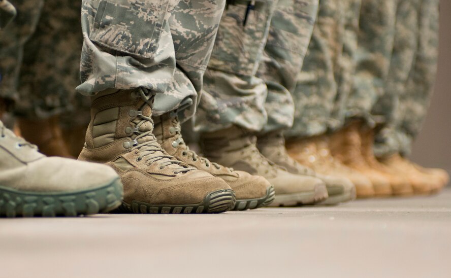 Military members with the 569th U.S. Forces Police Squadron conduct guard mount
with the Cops 4 Causes organization, Nov. 24, 2013, Vogelweh, Germany.
Cops 4 Causes discussed differences in their procedures with members of the 569th
USFPS. (U.S. Air Force photo/Senior Airman Jonathan Stefanko)