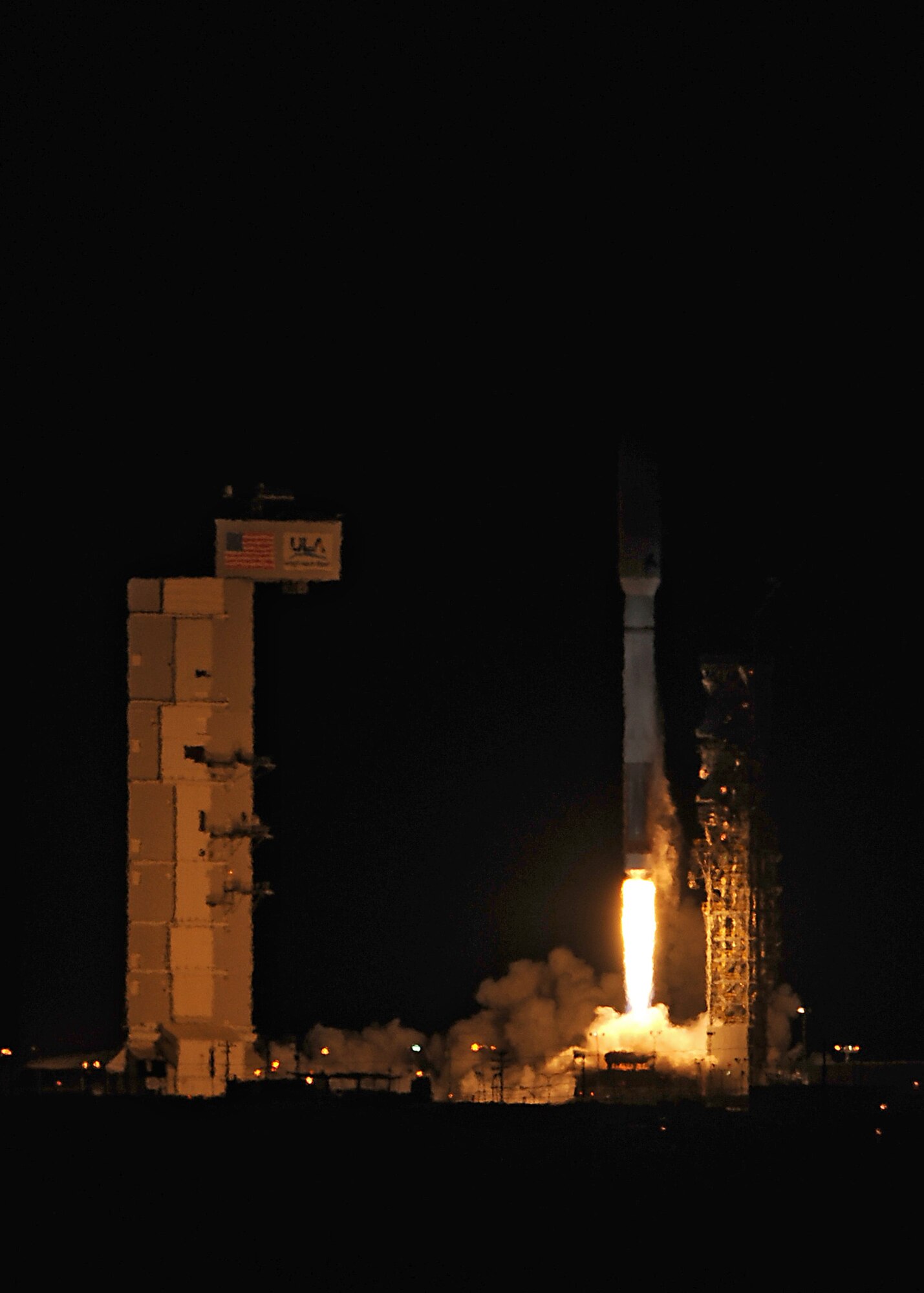 VANDENBERG AIR FORCE BASE, Calif. -- A United Launch Alliance Atlas V rocket carrying a National Reconnaissance Office payload launches here Dec. 5, 2013. The rocket launched at 11:14:30 PST from Space Launch Complex-3 by Team Vandenberg. (U.S. Air Force photo by Michael Peterson/Released)