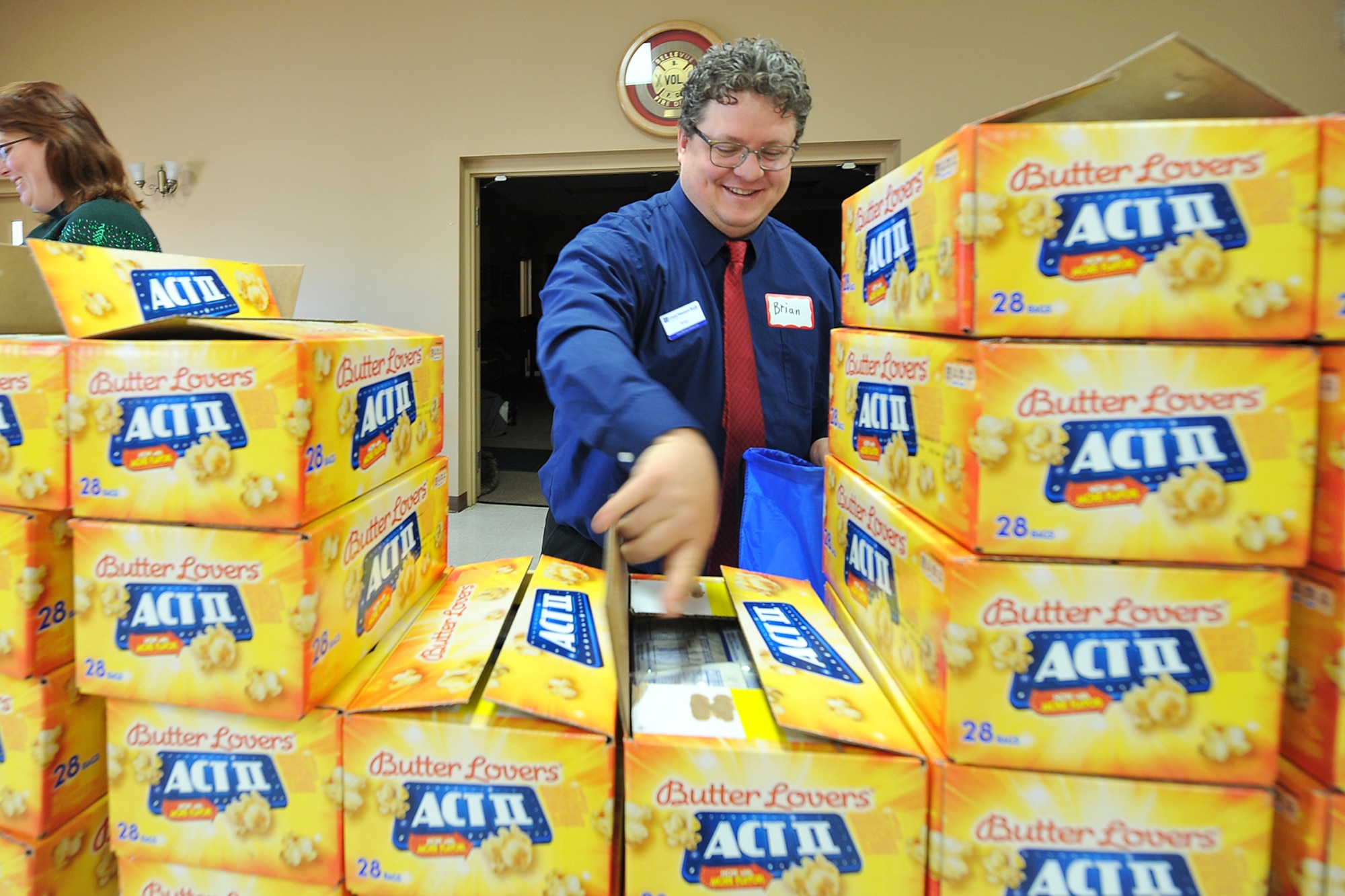 Operation Holiday Cheer shows Bellevue's support > Offutt Air Force