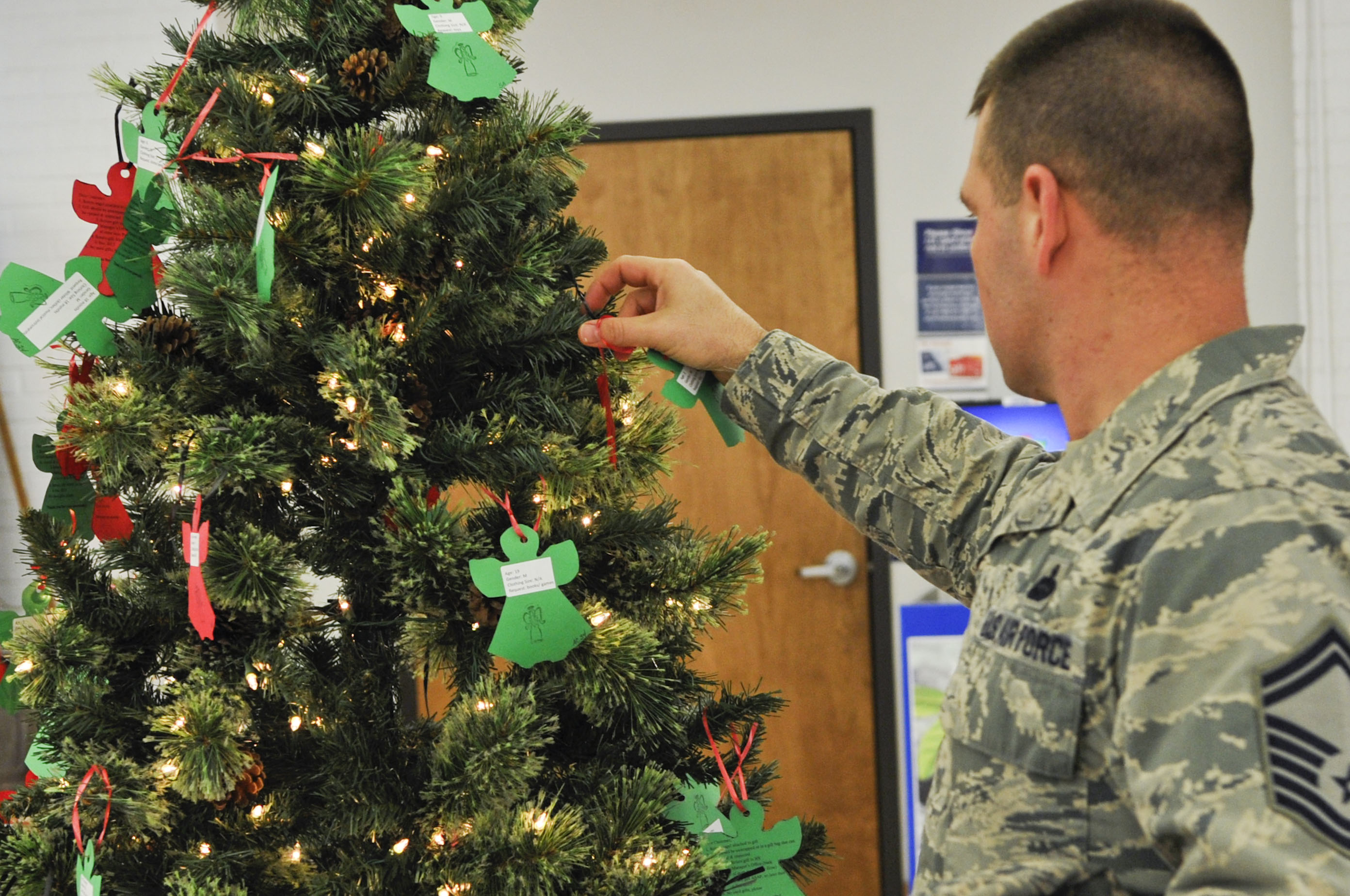 Angel Tree program spreads holiday charity at Langley > Joint Base