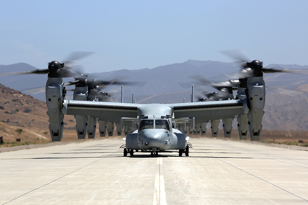 3rd MAW conducts air lift of battalion