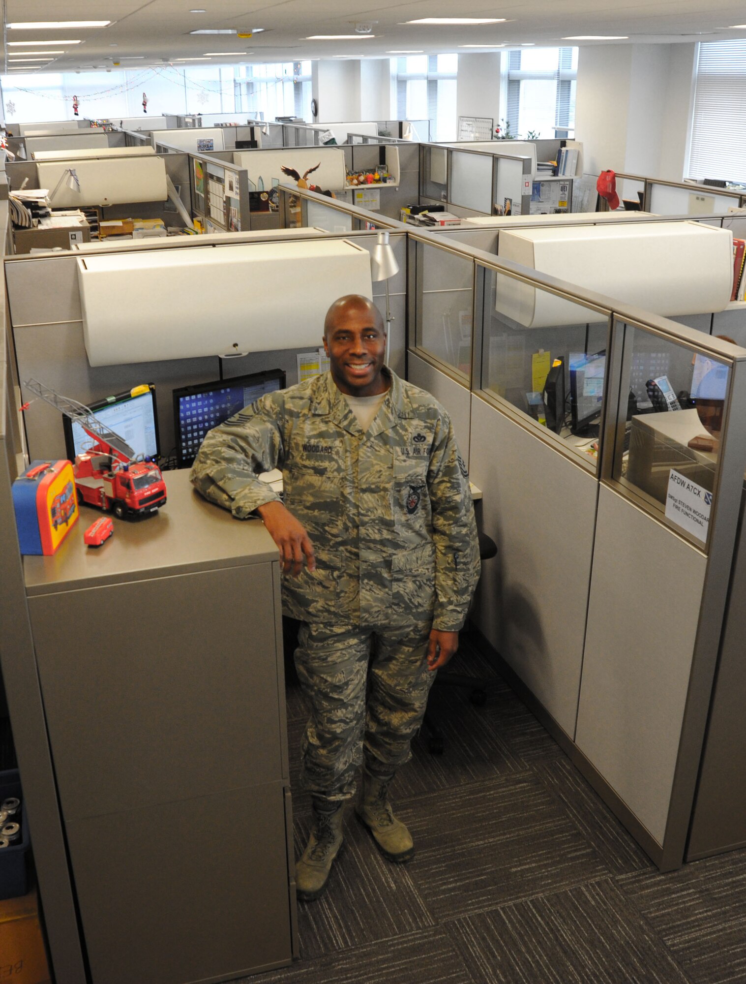 Senior Master Sgt. Steven Woodard, Air Force District of Washington fire functional, is an AFDW Capital Airman. Woodard is a native of Euless, Texas. (U.S. Air Force photo/Tech. Sgt. Tammie Moore)