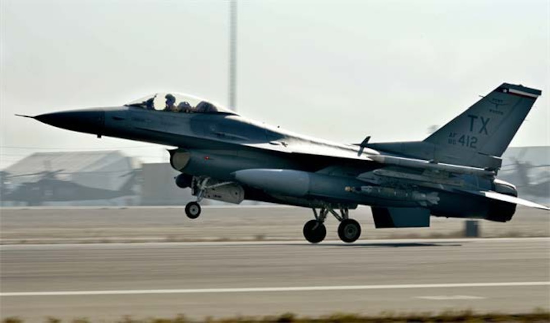 The first F-16 uses the renovated runway.