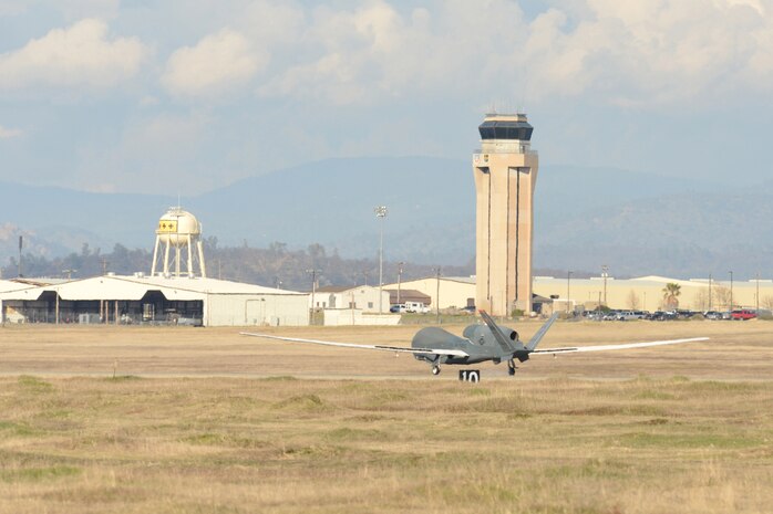 A U.S. Air Force RQ-4 Global Hawk unmanned aerial vehicle lands at Beale Air Force Base, Calif. after flying a routine training mission, Jan. 25, 2013. (U.S. Air Force Photo by Mr. John Schwab/ Released)