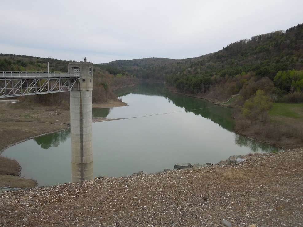 North Hartland Lake dam gatehouse