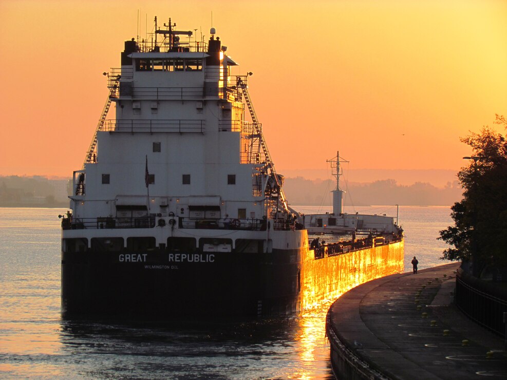 Great Republic below the MacArthur Lock