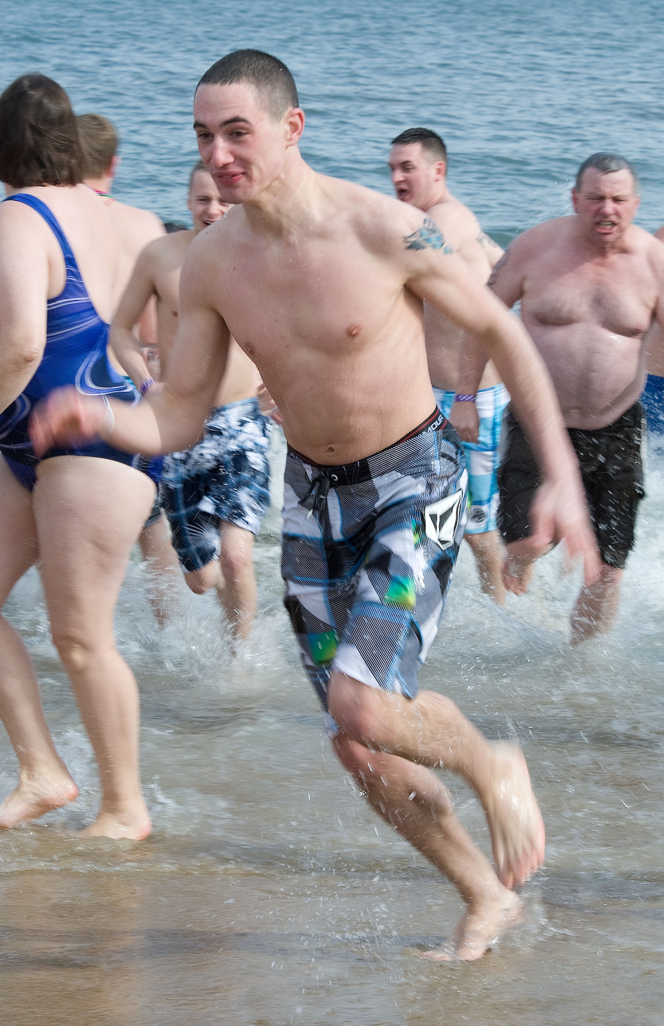 Polar Bear Plunge > Dover Air Force Base > Article Display