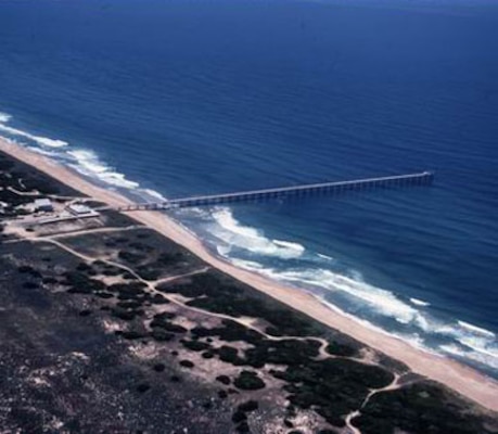 ERDC-CHL’s Field Research Facility in Duck, N.C. is shown in an aerial view. 
