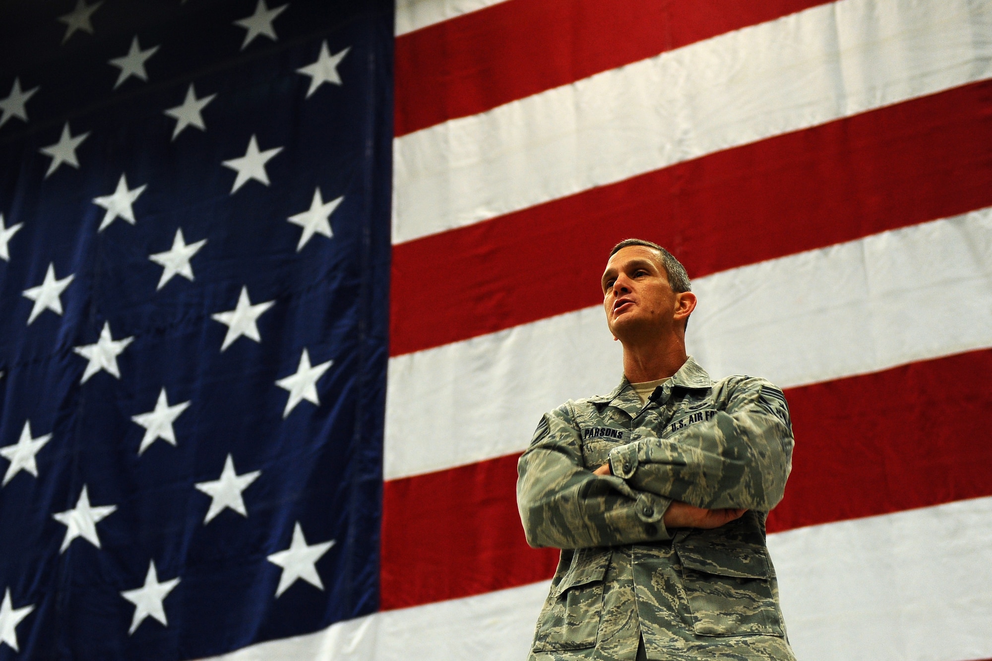 U.S. Air Force Chief Master Sgt. Rick Parsons, command chief of Air Combat Command, speaks at an enlisted call located in Dock 1 of the Bennie Davis Maintenance Facility, on Offutt Air Force Base, Neb., Feb. 1. Parsons stayed, at Offutt an additional day to meet with Airman following a week long ACC Executive Chief’s Course.  (U.S. Air Force photo by Josh Plueger/Released)
