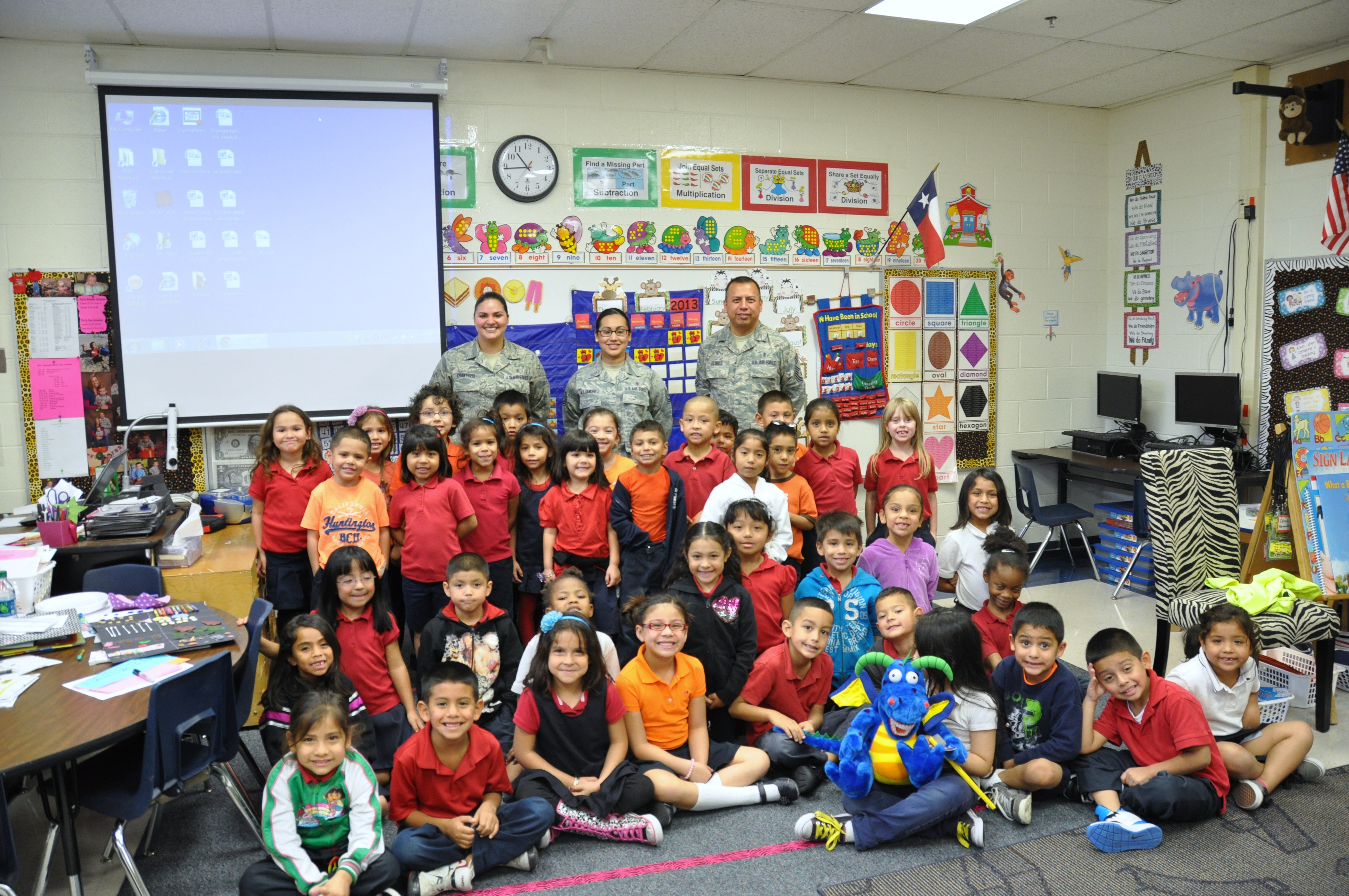 Texas Reserve Dental Squadron Works To Brighten Students Smiles Air Force Reserve Command News Article