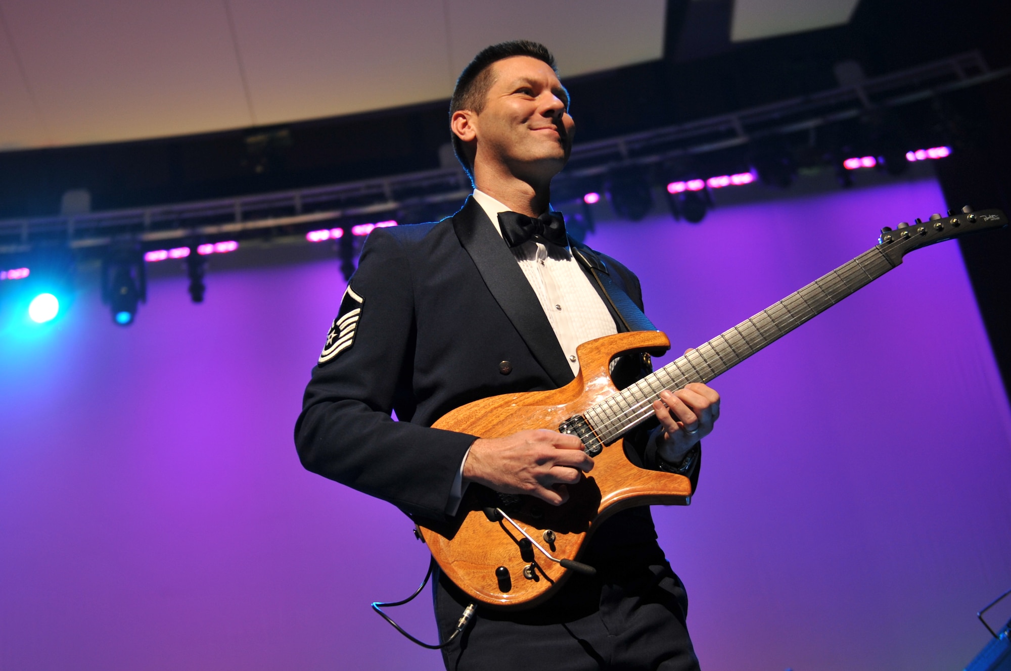 Master Sergeant Rick Baisden performs with Night Wing on "A Christmas Rock Medley"