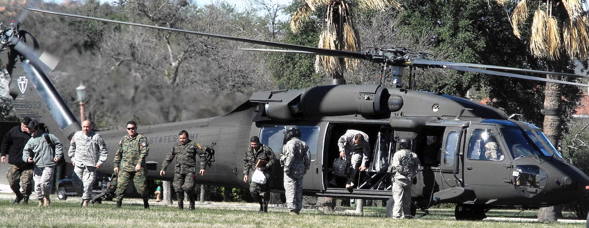 Army commanders from Nicaragua, Guatemala, Honduras and El Salvador and security leaders from Panama arrive at U.S. Army North Jan. 30 as part of the Central American Regional Leaders’ Conference, hosted by U.S. Army South, in a cooperative effort to establish closer ties between militaries and to improve coordination on common issues. (Photo by Sgt. Maj. Eric Lobsinger, U.S. Army North Public Affairs)