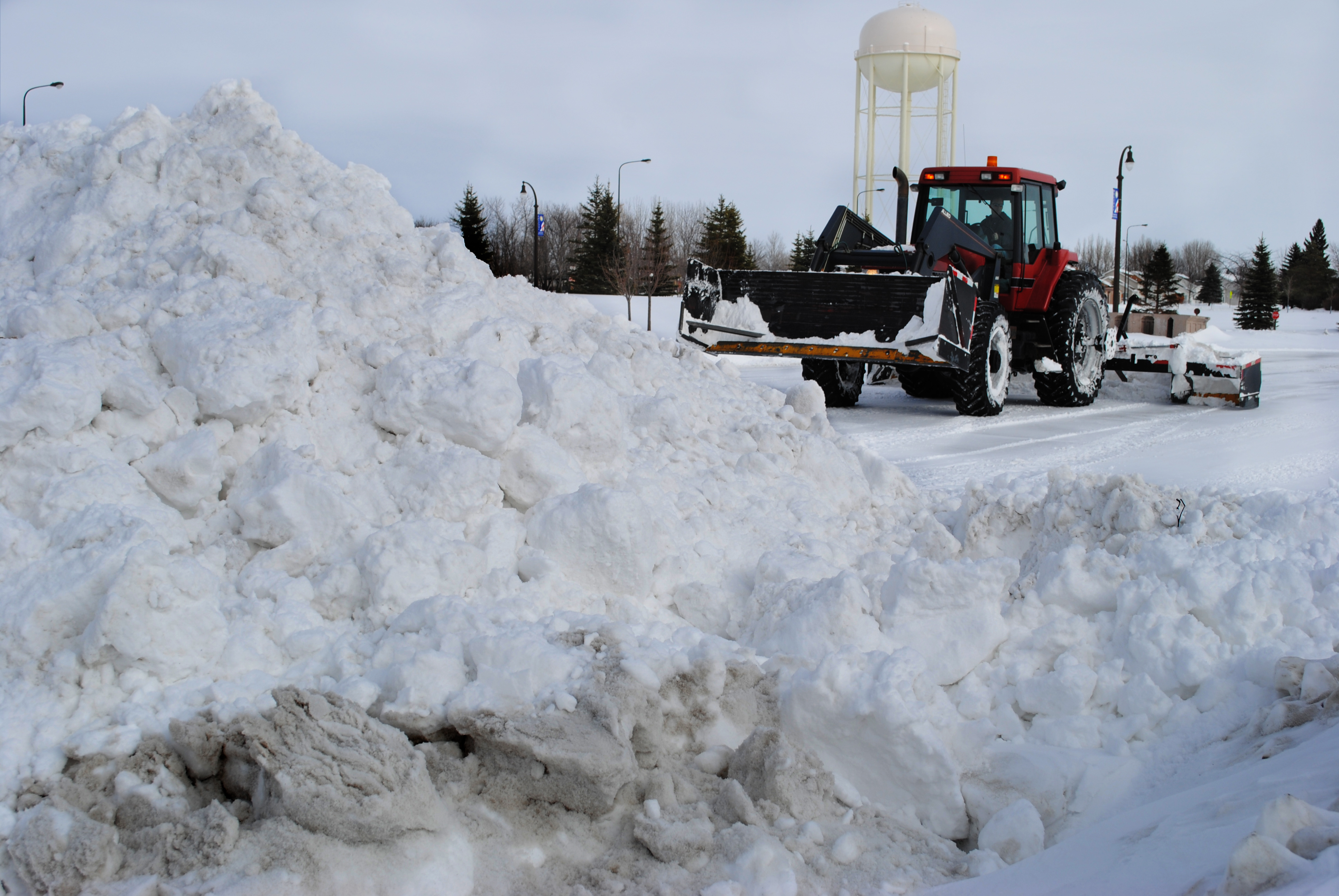 Winter storm closes schools, delays work on Grand Forks AFB > Grand Forks Air Force Base > News