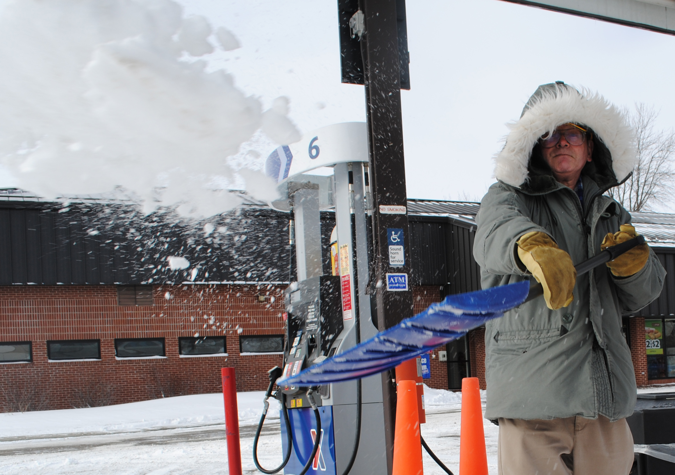 Winter storm closes schools, delays work on Grand Forks AFB > Grand Forks Air Force Base > News