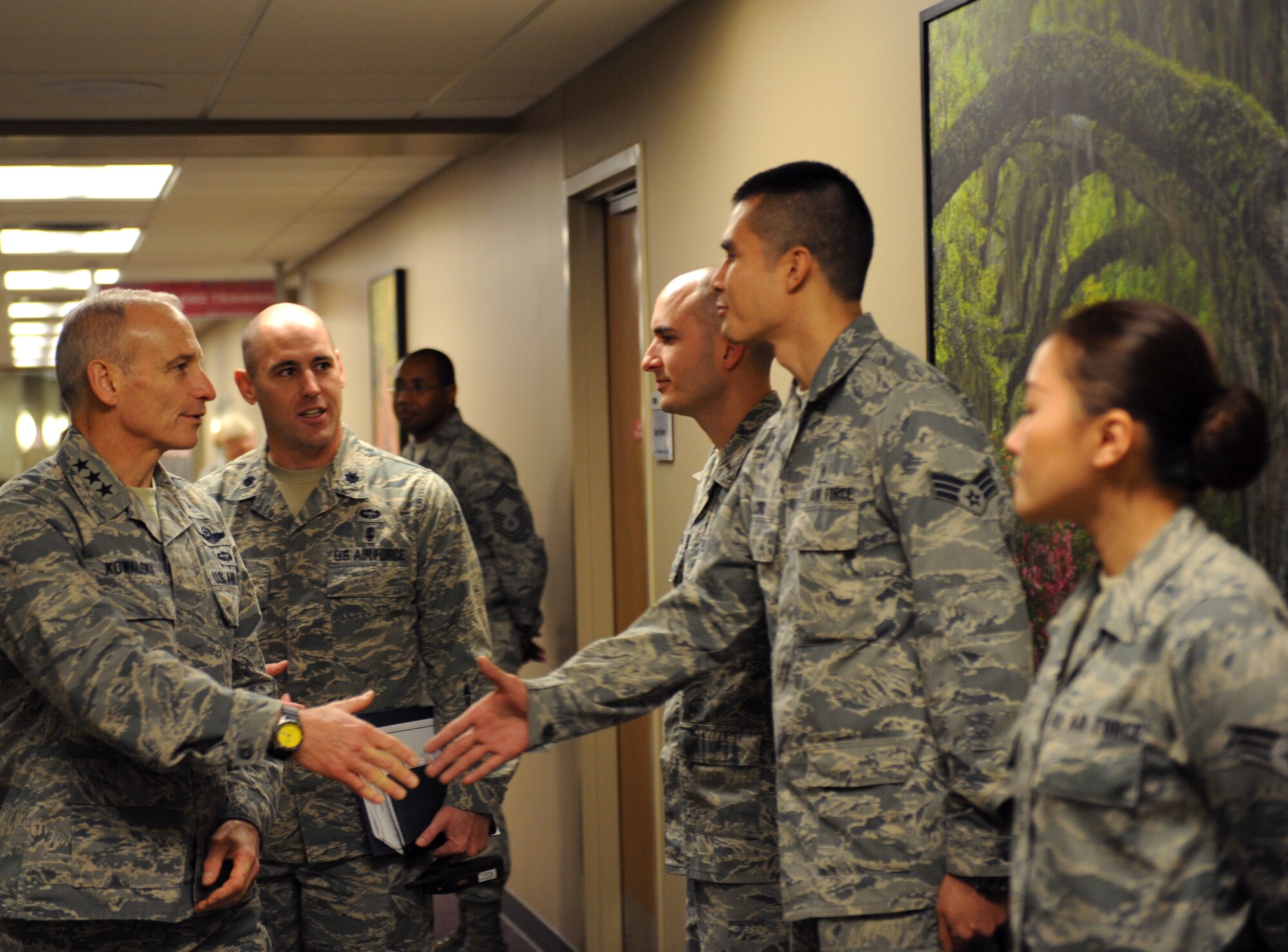 Lt. Gen. James Kowalski, Air Force Global Strike Command commander, greets
Airmen from the 2nd Medical Group on Barksdale Air Force Base, La., Feb. 7. Kowalski visited several areas within the 2nd Bomb Wing to speak with Airmen about their daily duties. (U.S. Air Force photo/Airman 1st Class Benjamin
Gonsier)
