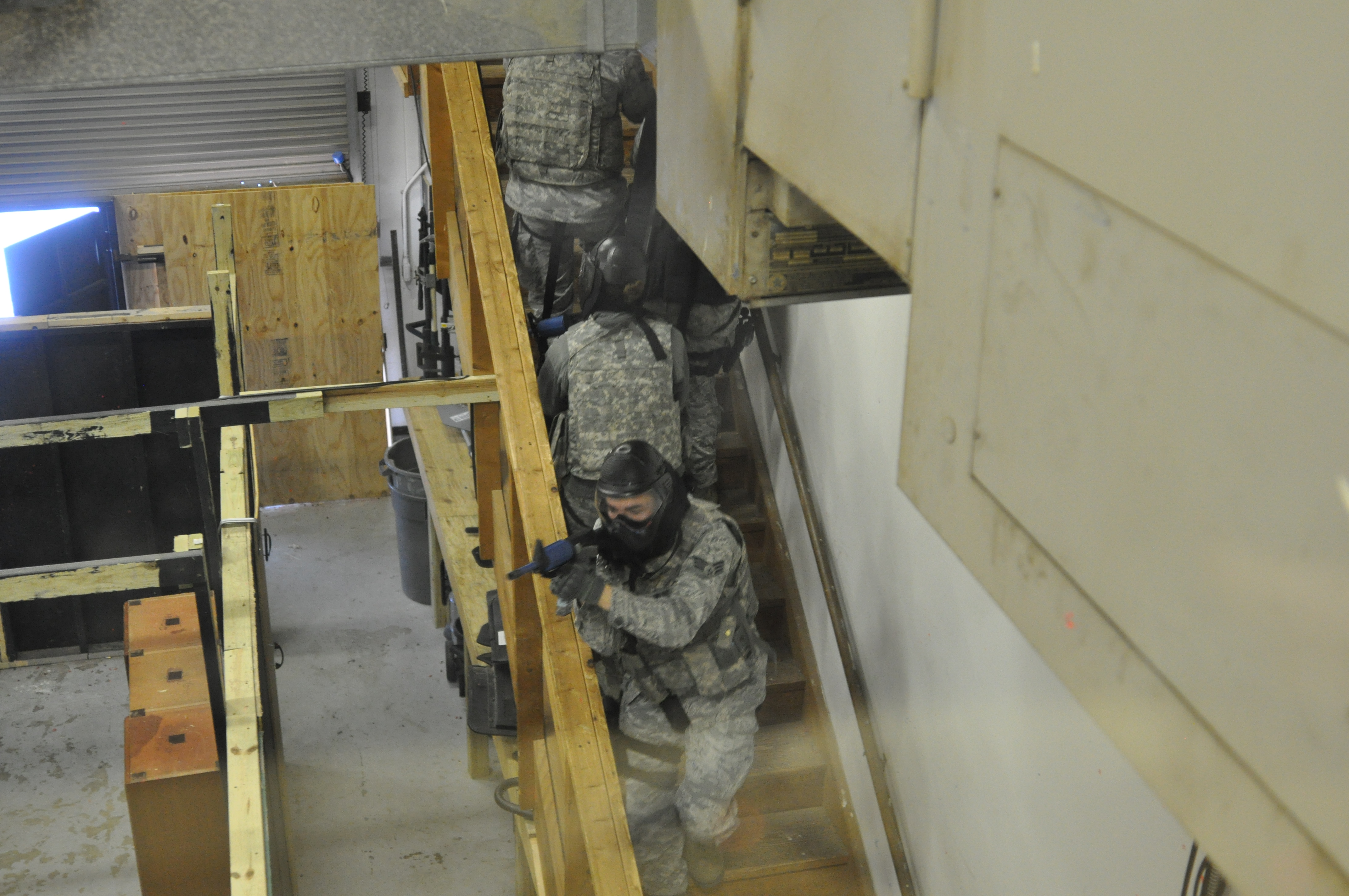 Steps To Take During An Active Shooter Situation (And Why They Work) - 8cs8iyf