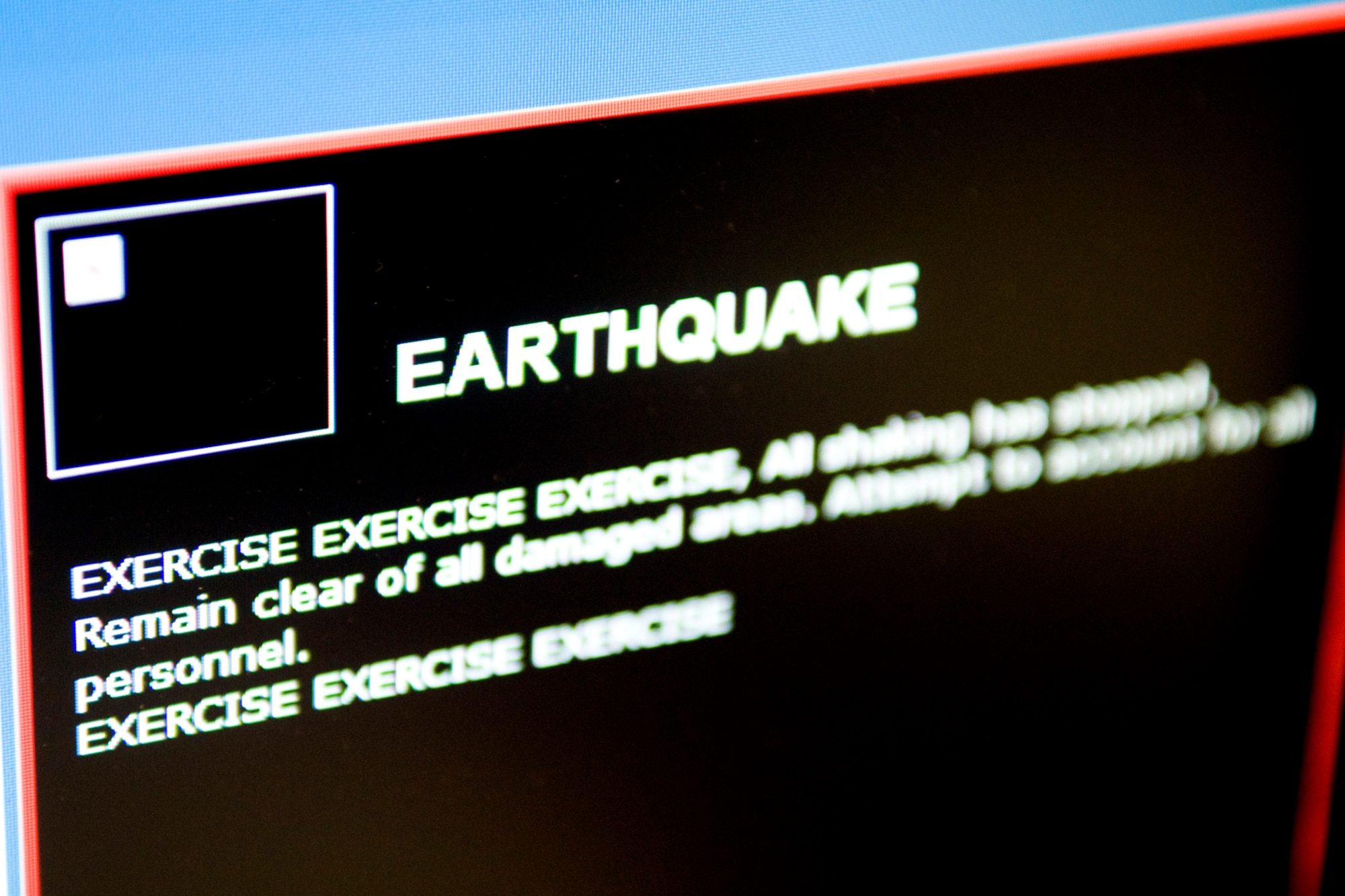 GRISSOM AIR RESERVE BASE, Ind. -- An earthquake exercise notification displays on a computer screen here Feb. 7. This computer-based notification system is one of many ways the base informs Grissom personnel with important information. (U.S. Air Force photo/Tech. Sgt. Mark R. W. Orders-Woempner)