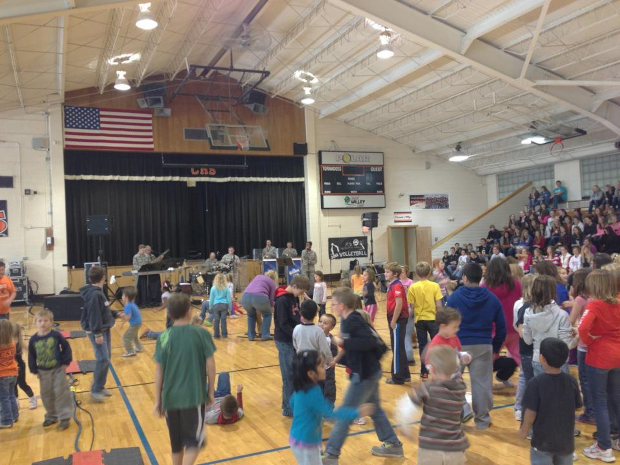 Raptor performs for students in Cavalier, North Dakota