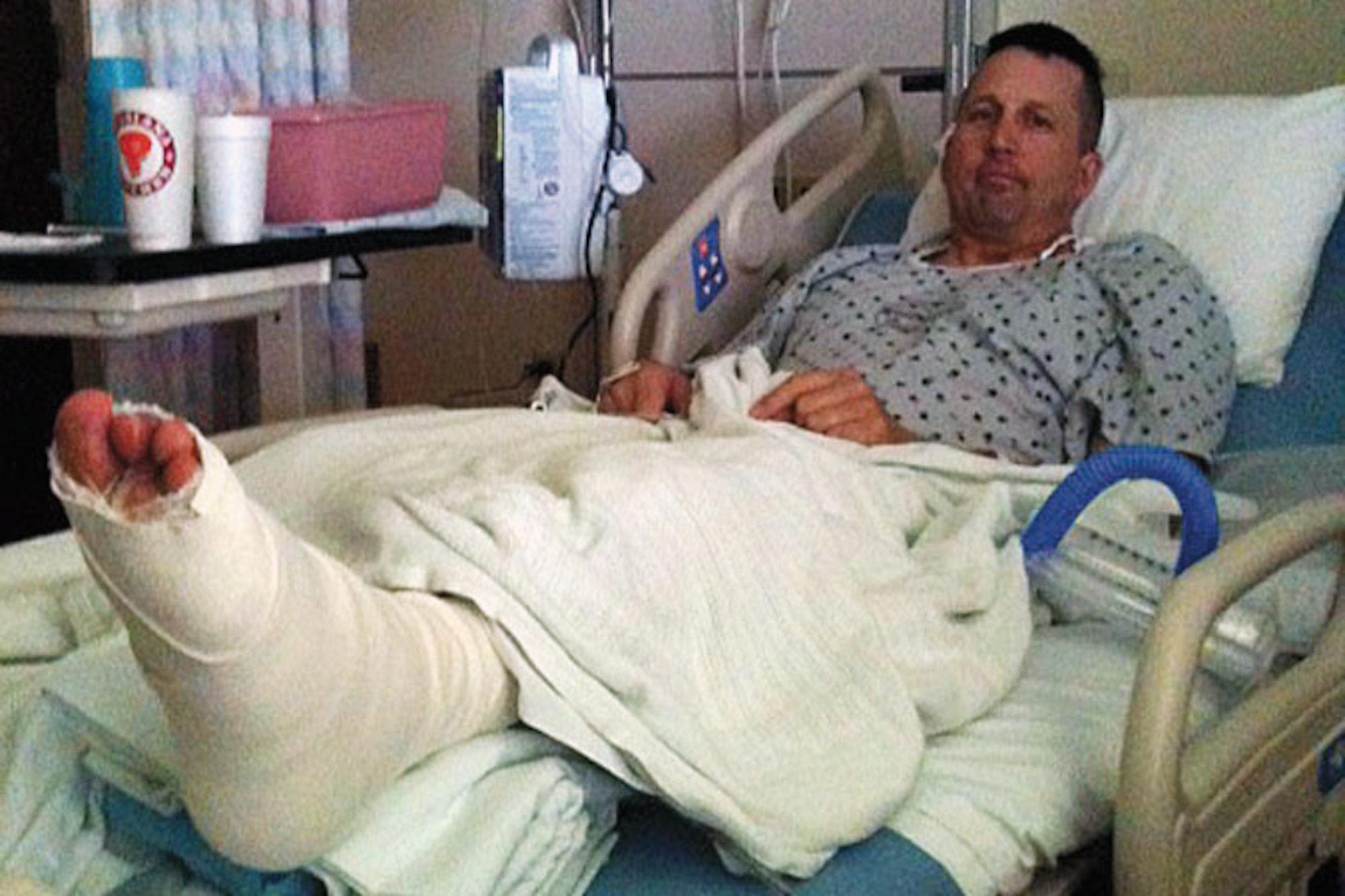 Sgt. Maj. Michael Van Engen, 1st Battalion (Airborne), 501st Infantry Regiment, rests in a hospital bed after having foot surgery at the 673d Medical Group Hospital. (Courtesy Photo)