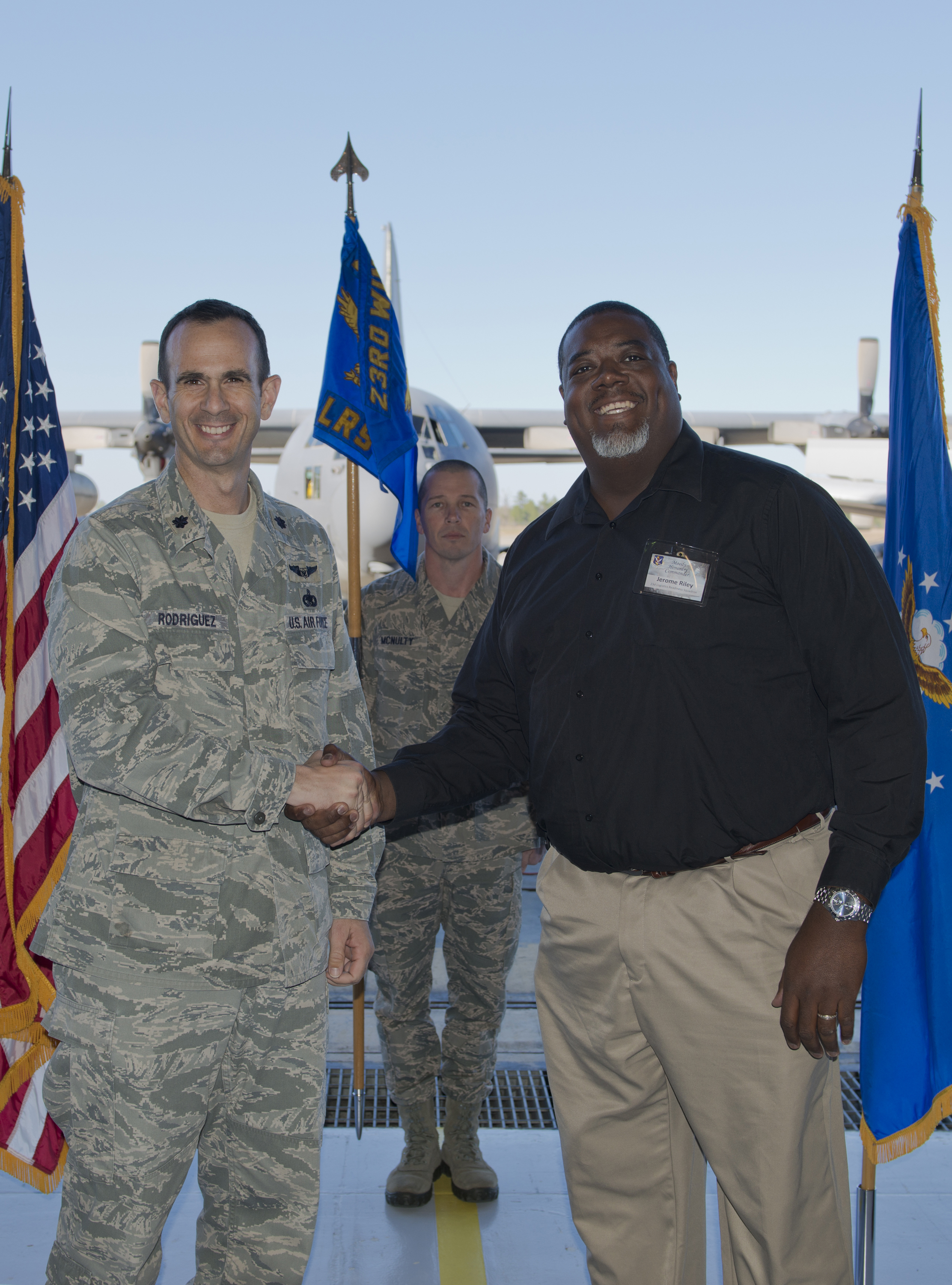 Community members Moody honorary commanders > Moody Air Force